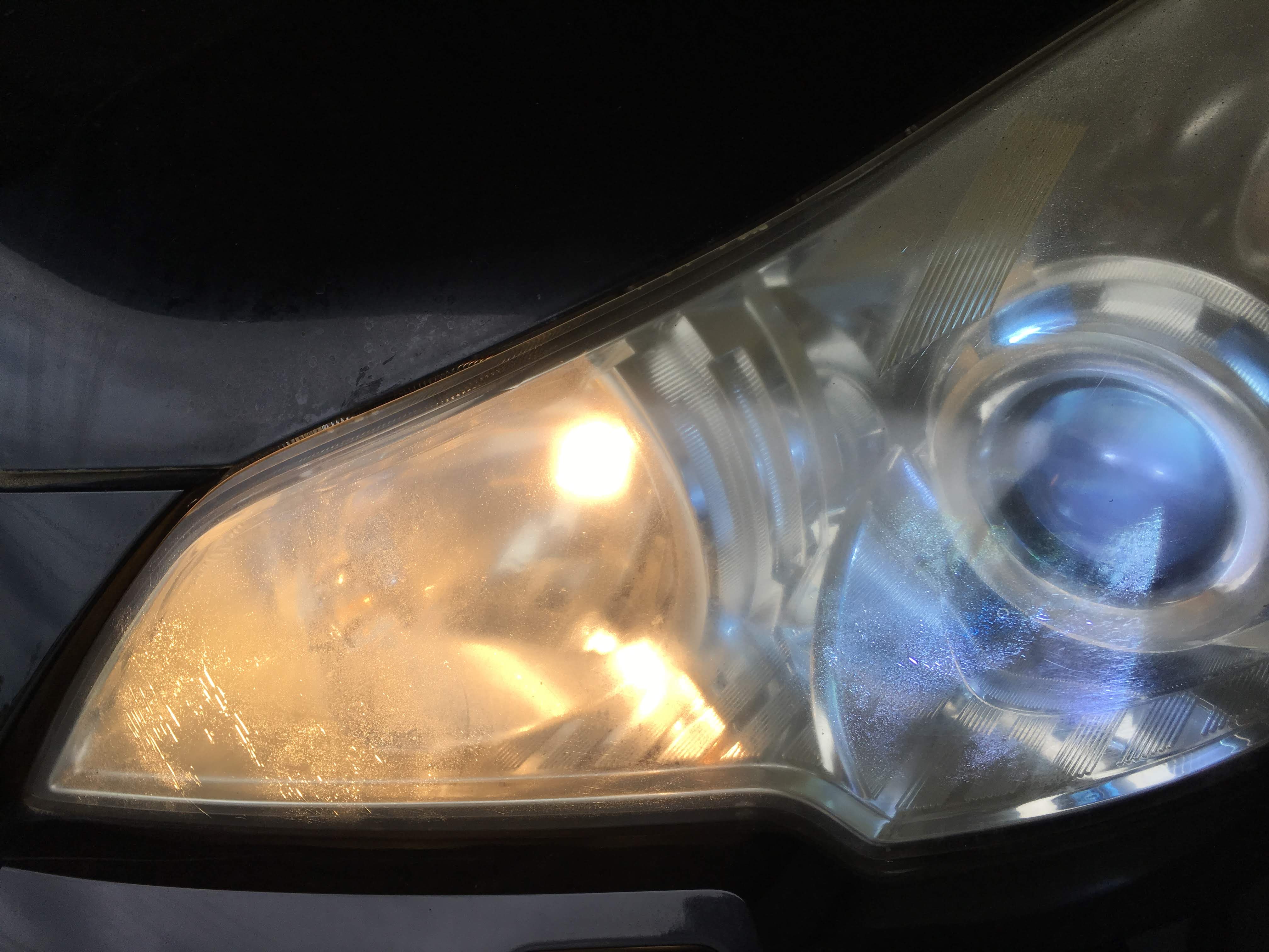 スバル車によくあるクラックの完全除去 ヘッドライト黄ばみ110番
