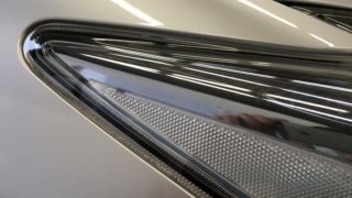 ヘッドライトのクリア剥がれ補修はお任せください ヘッドライト黄ばみ110番