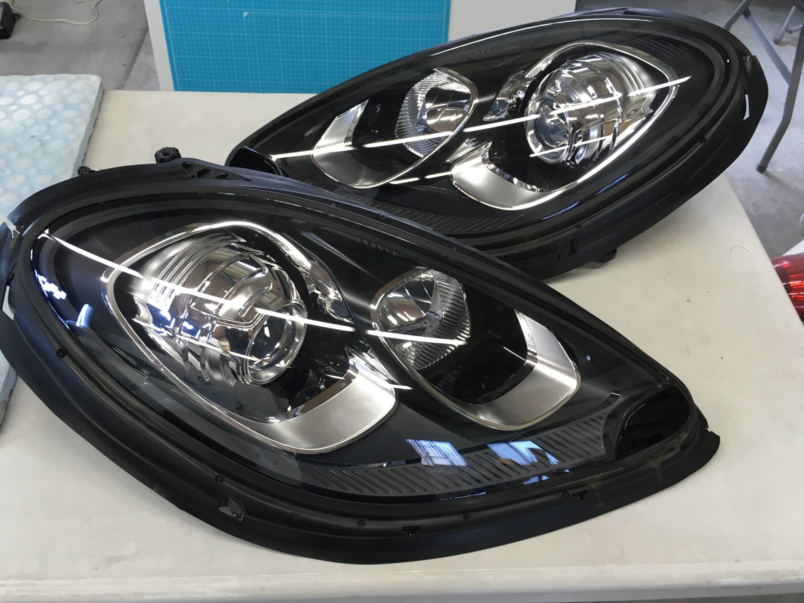 即決有 Porsche ポルシェ マカン 95B 純正 左 ヘッドライト HID 【点灯 